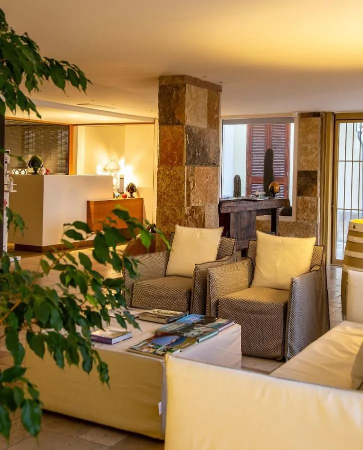 Santo Stefano Raro Rooms Collection Brindisi Bed & Breakfast