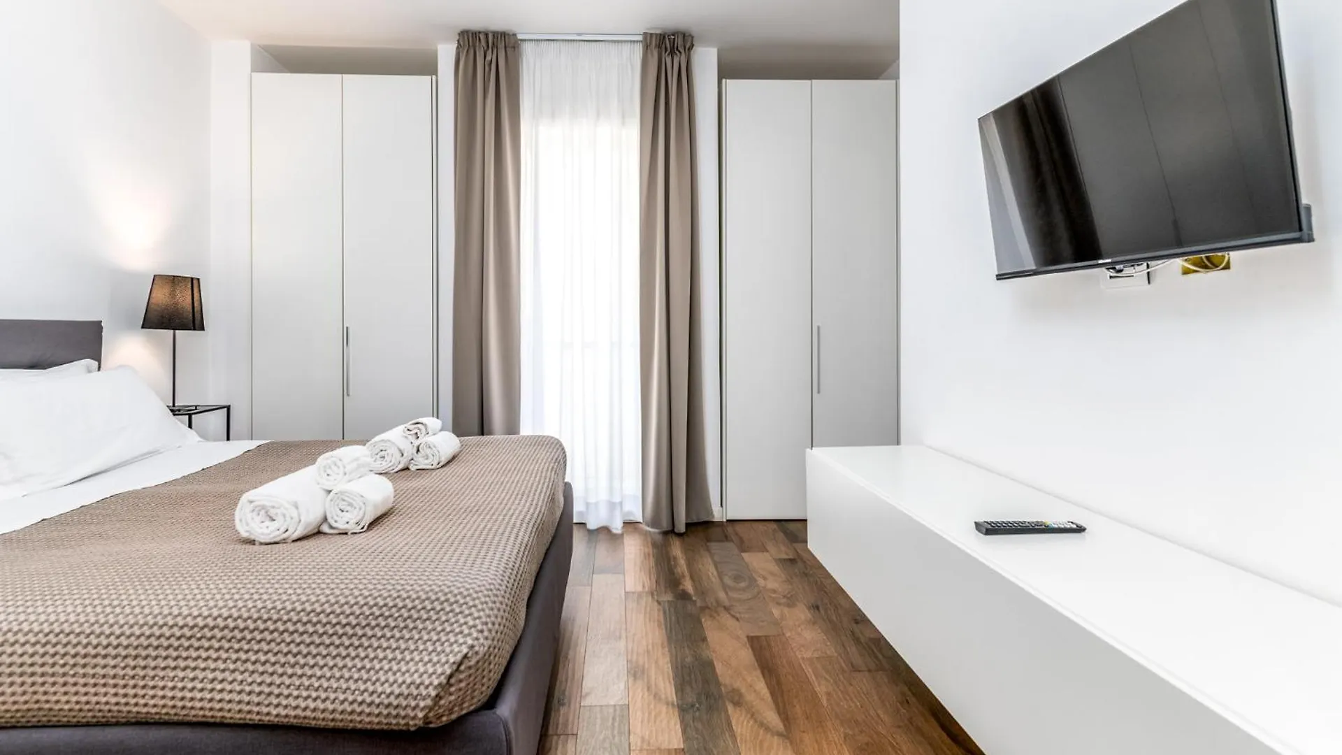 Santo Stefano Raro Rooms Collection Brindisi