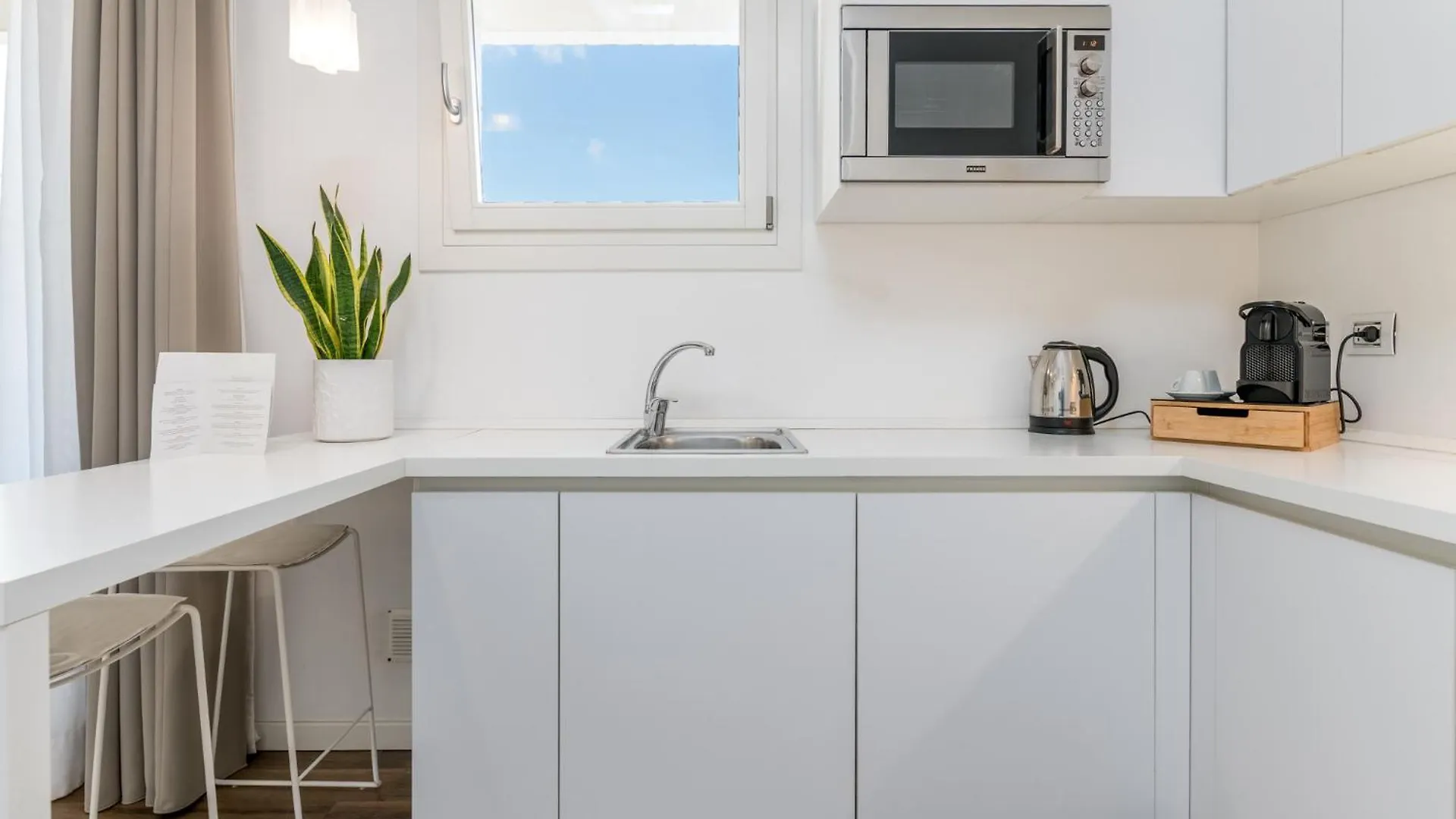 Santo Stefano Raro Rooms Collection Brindisi 2*,